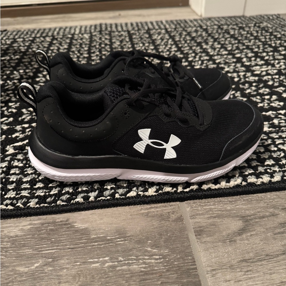 Under Armour Black Athletic Shoes